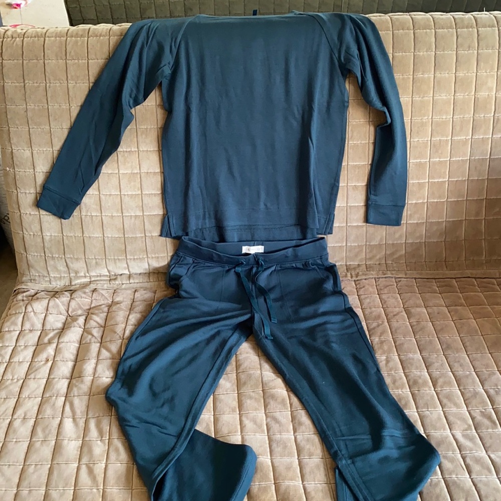 Lou and Grey Loft sweat set